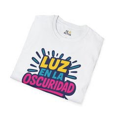 Luz en la Oscuridad | Camiseta Cristiana | Fe Activa